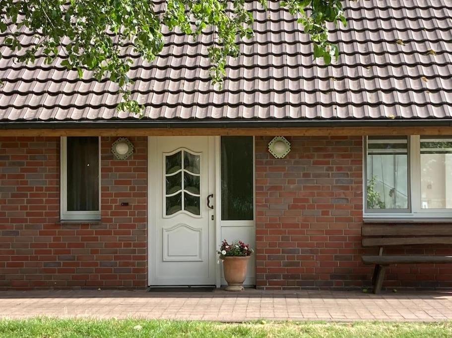 Helle Wohnung Mit Wintergarten - Nahe Ruhrgebiet Und Freizeitpark Movie Park Bottrop Ngoại thất bức ảnh