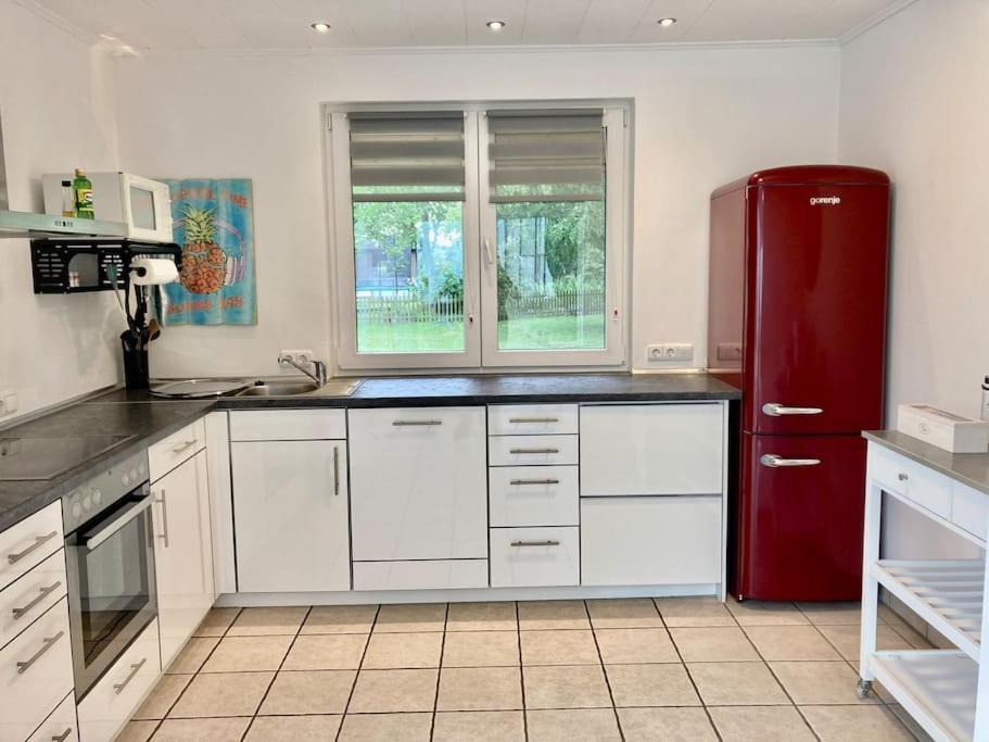 Helle Wohnung Mit Wintergarten - Nahe Ruhrgebiet Und Freizeitpark Movie Park Bottrop Ngoại thất bức ảnh